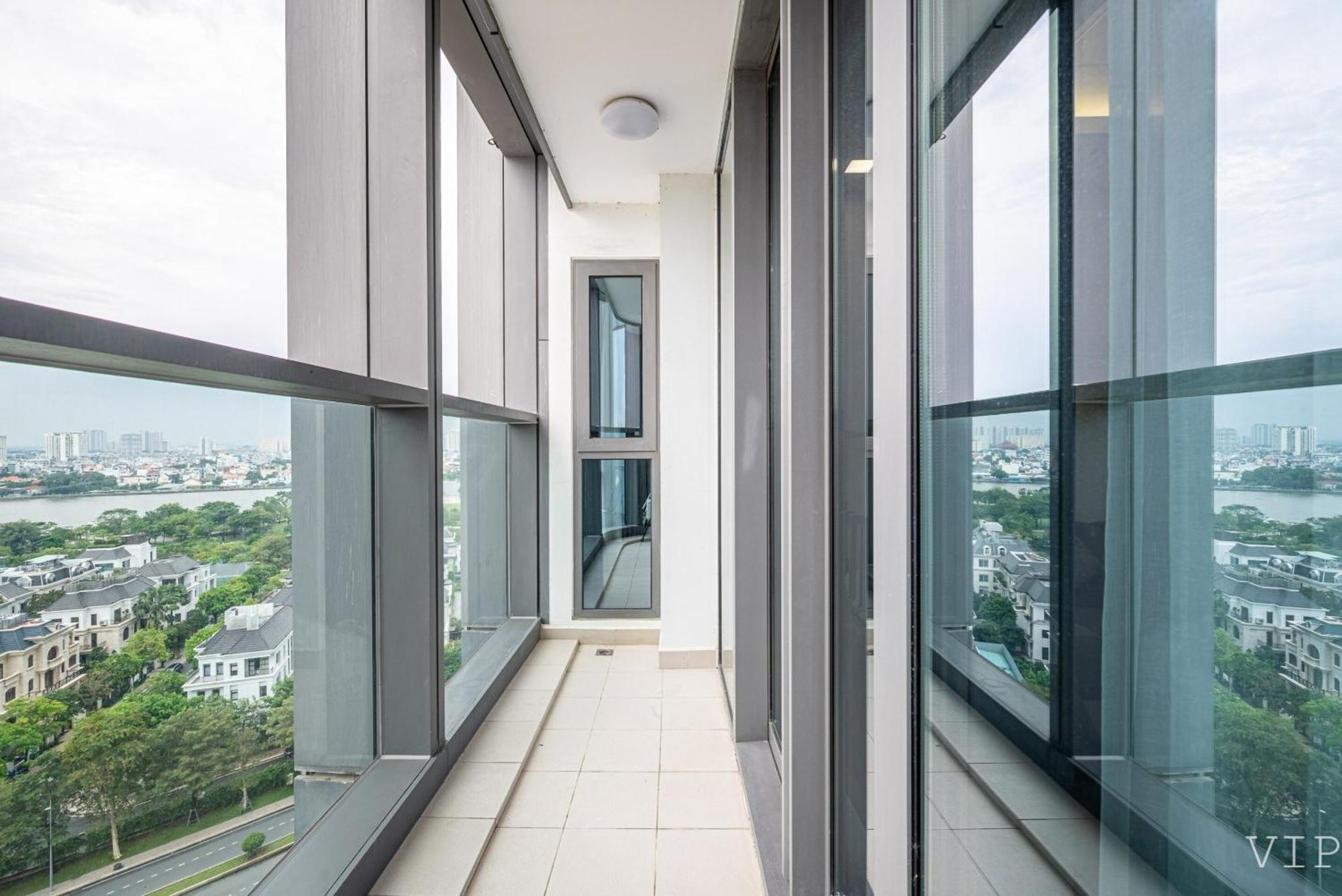 Landmark 81 Infinity Pool - Vip * TP. Hồ Chí Minh