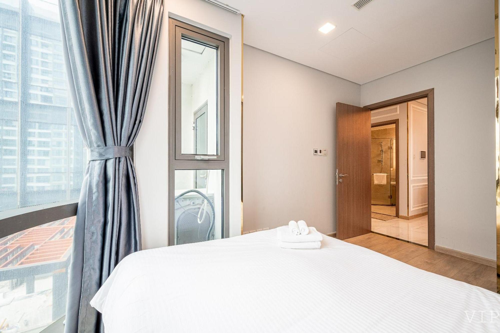 Landmark 81 Infinity Pool - Vip Căn hộ